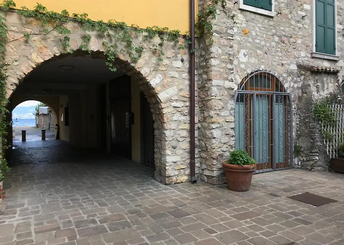 Lejlighed Casa Portici Torri Del Benaco
