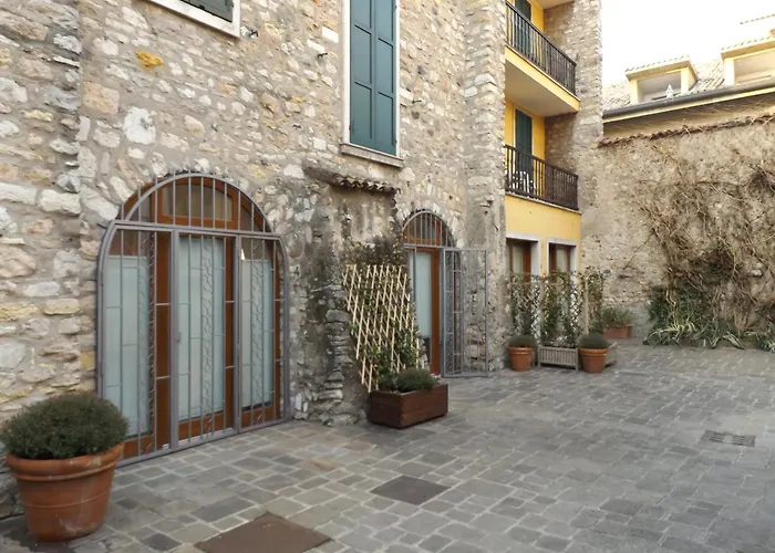 Casa Portici * Torri Del Benaco