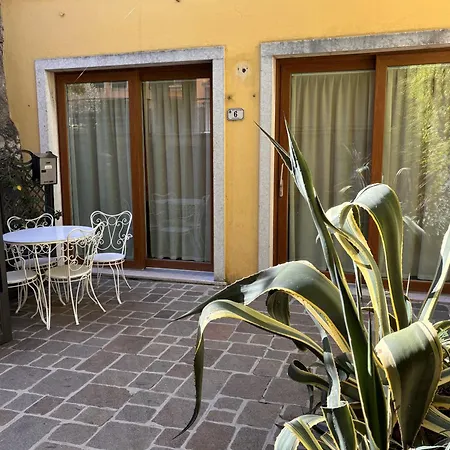 Casa Portici * Torri Del Benaco